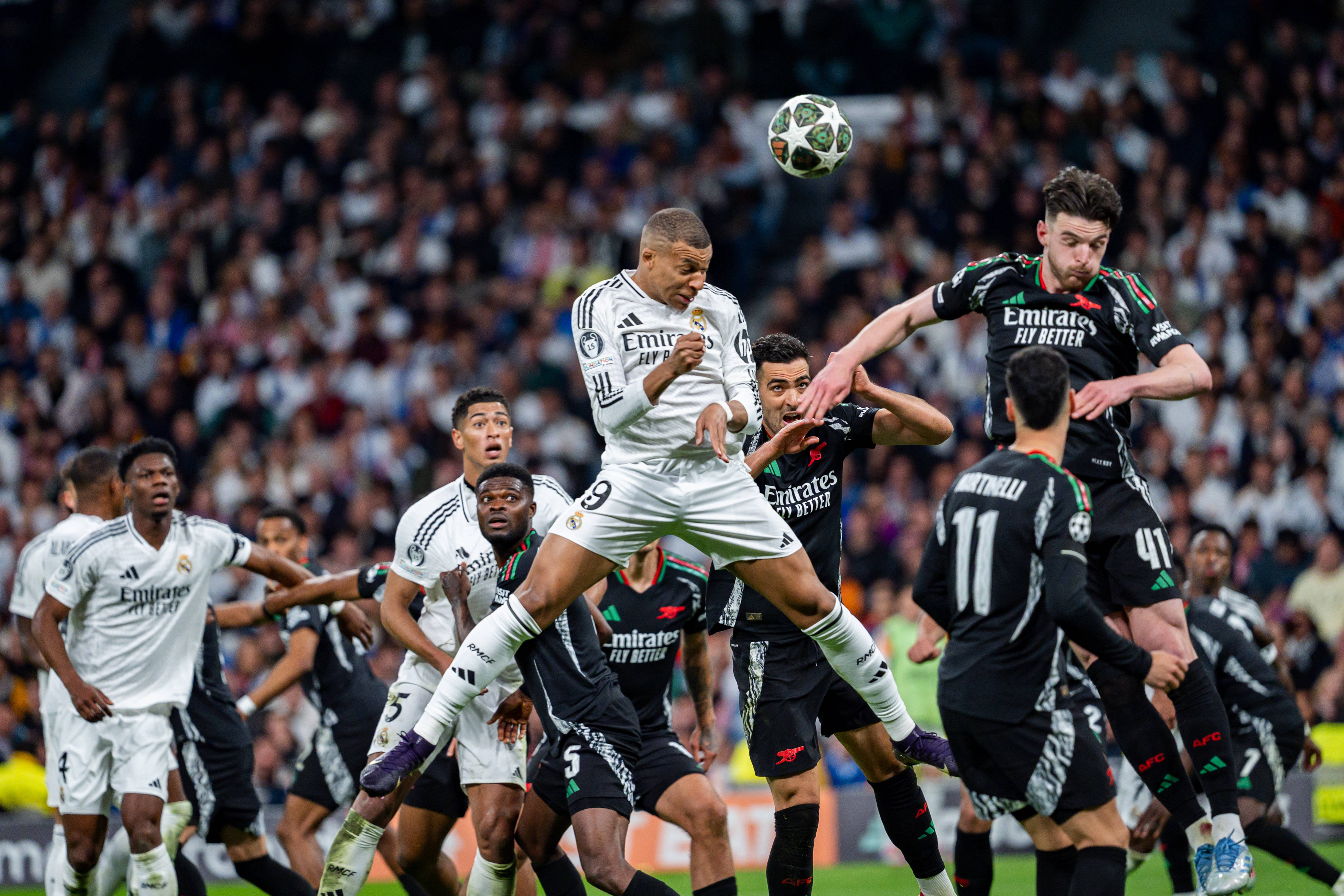 阿森纳遭逆转,欧冠出局无缘决赛 阿森纳遭逆转,欧冠出局无缘决赛